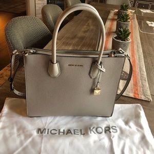 Michael Kors Mercer Large Pebbled Leather Tote Bag